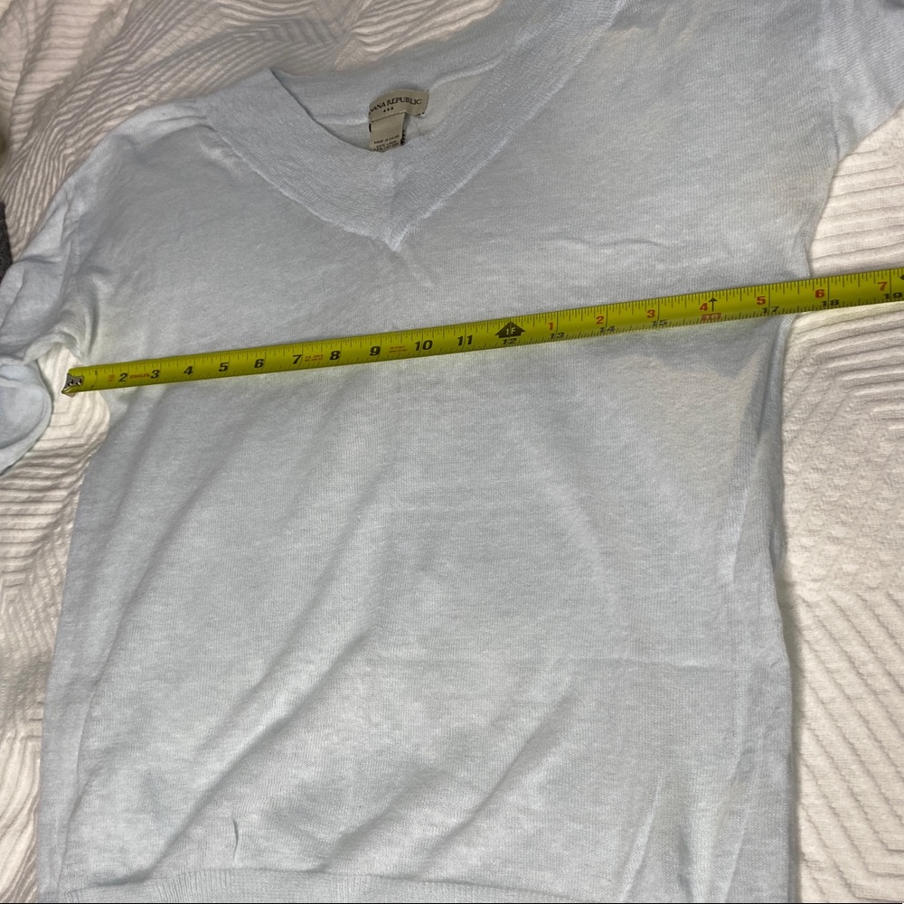 BANANA REPUBLIC Linen V Neck Pull Over Beach Sweater - Picture 8 of 8